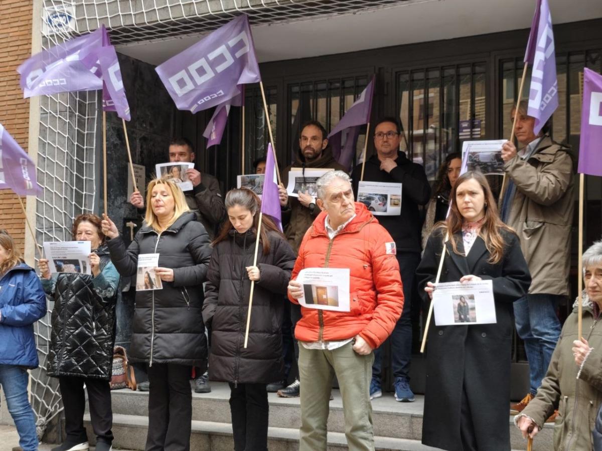 Concentración contra los asesinatos machistas del Espacio Violeta de CCOO
