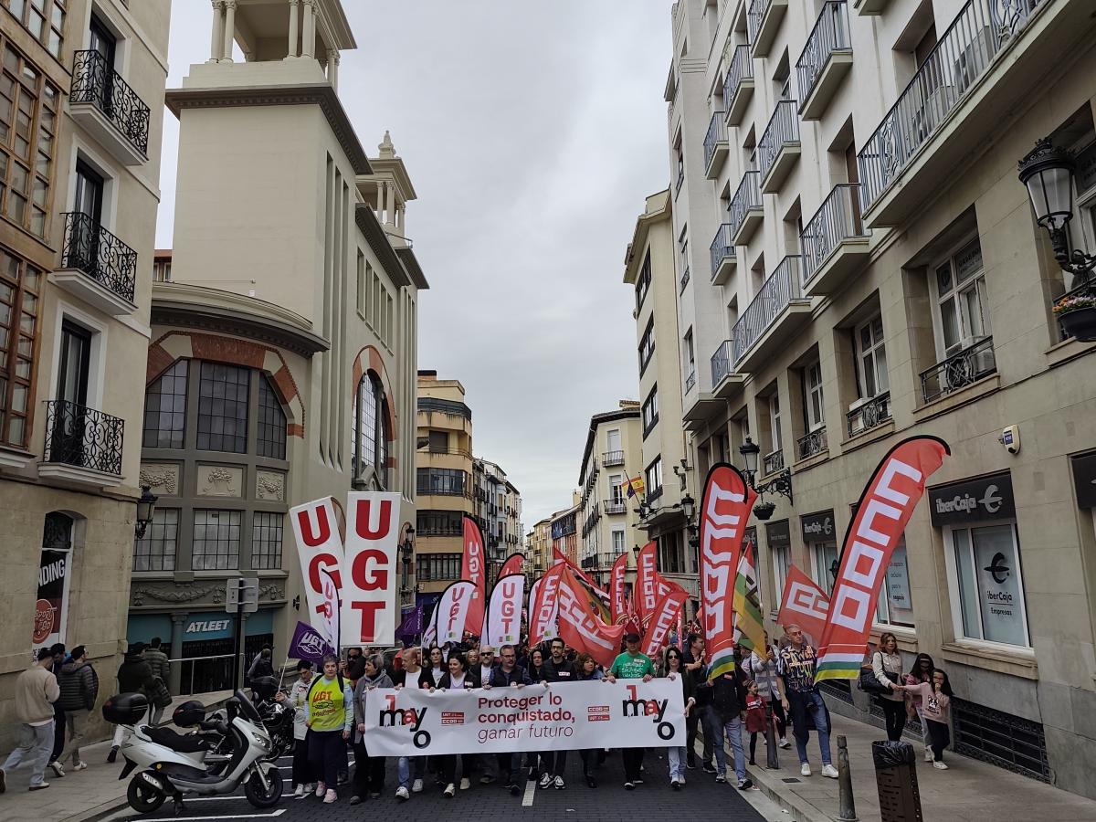 Galera del imgenes del 1 de mayo de 2025